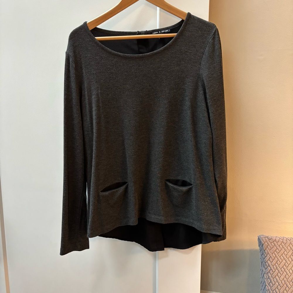 Cable and Gauge Black Button-Back Top women’s size L